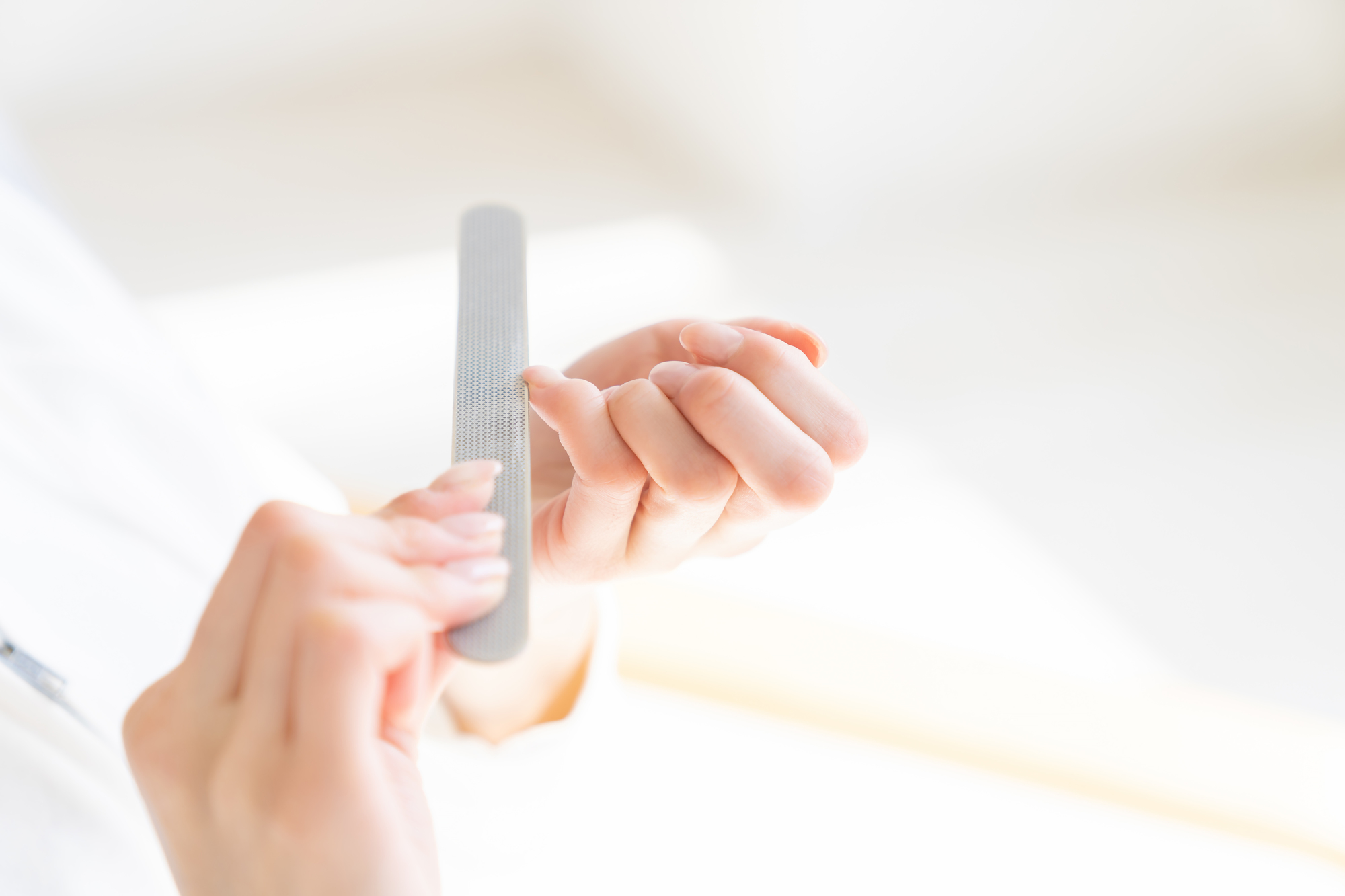 ジェルネイルをし過ぎて爪の痛いときはどうすればいい ジェルネイル実践記