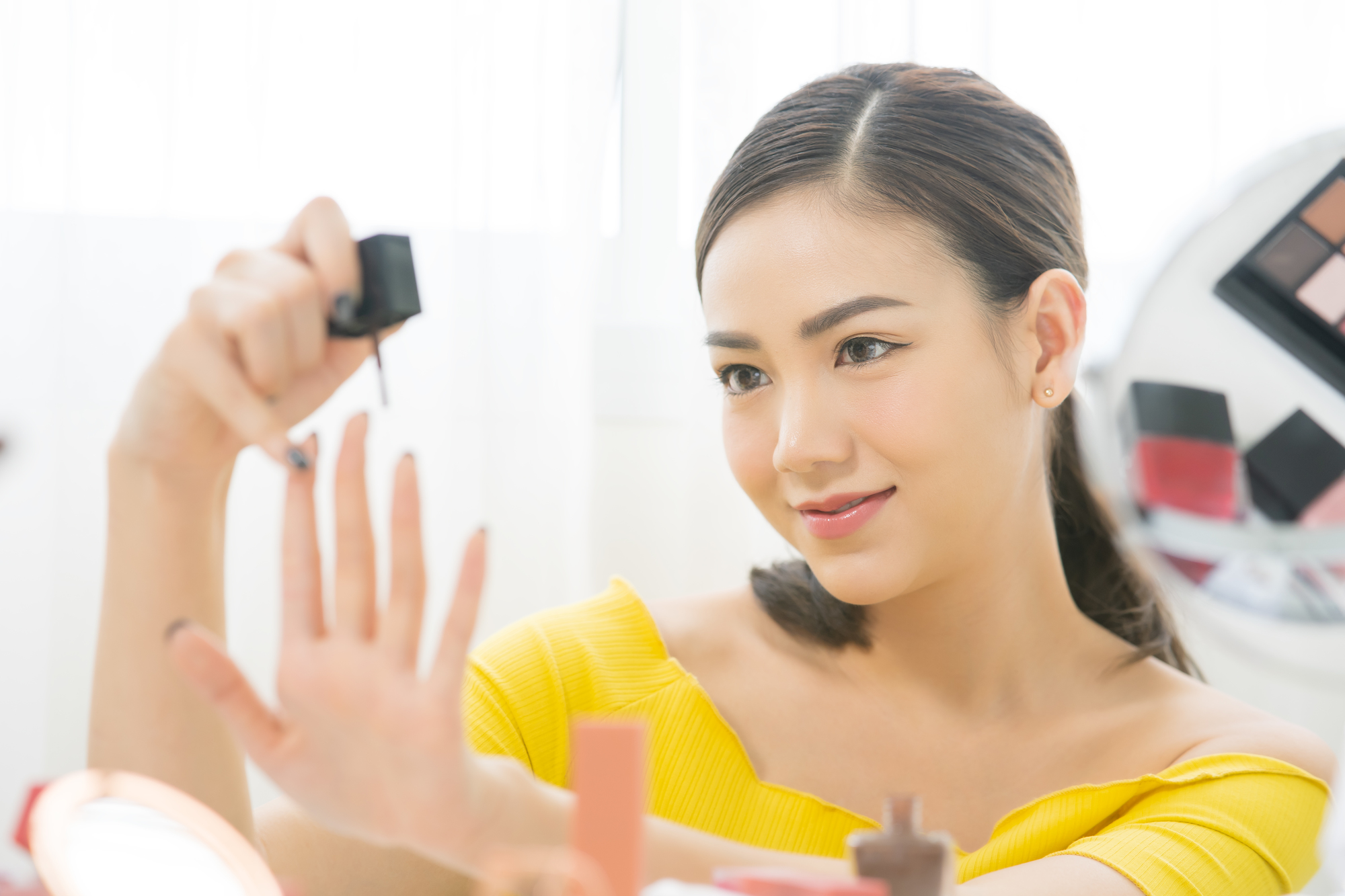 ジェルネイルをし過ぎて爪の痛いときはどうすればいい ジェルネイル実践記